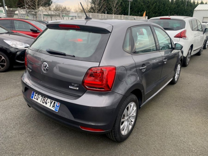 Photo 8 de l'offre de VOLKSWAGEN POLO V 1.2 TSI 110 BVM6 CARAT GPS Radars App Connect à 13450€ chez Mérignac auto