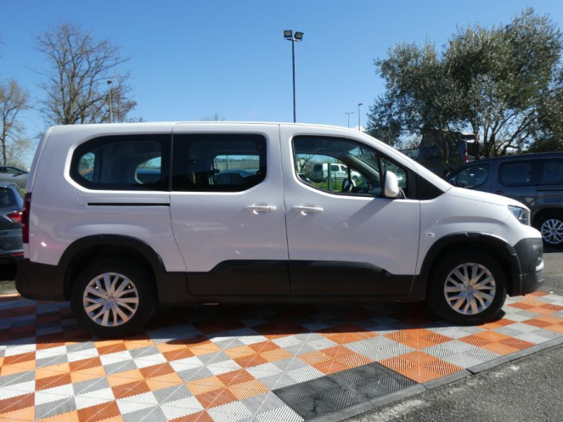 Photo 7 de l'offre de PEUGEOT RIFTER XL LONG 1.5 BlueHDi 100 ACTIVE 5PL N1 Camera Radars à 21450€ chez Mérignac auto