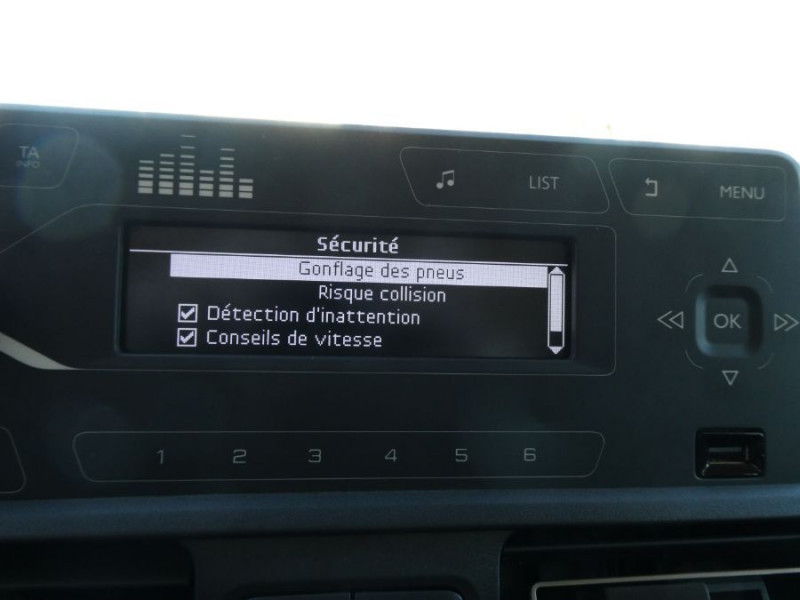 Photo 23 de l'offre de PEUGEOT RIFTER XL LONG 1.5 BlueHDi 100 ACTIVE 5PL N1 Camera Radars à 21450€ chez Mérignac auto