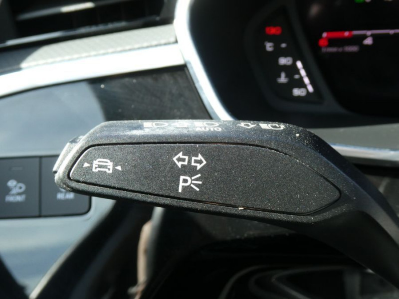 Photo 28 de l'offre de AUDI Q3 SPORTBACK 35 TDI 150 S-TRONIC DESIGN GPS JA18 LED Hayon EL. à 37990€ chez Mérignac auto
