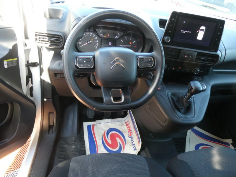 Photo 3 de l'offre de CITROEN BERLINGO 1.5 BlueHDi 100 BVM6 GPS Camera Radars 15450 HT à 15450€ chez Mérignac auto