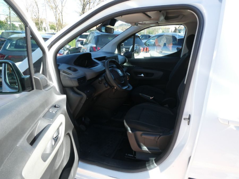 Photo 11 de l'offre de PEUGEOT RIFTER XL LONG 1.5 BlueHDi 100 ACTIVE 5PL N1 Camera Radars à 21450€ chez Mérignac auto