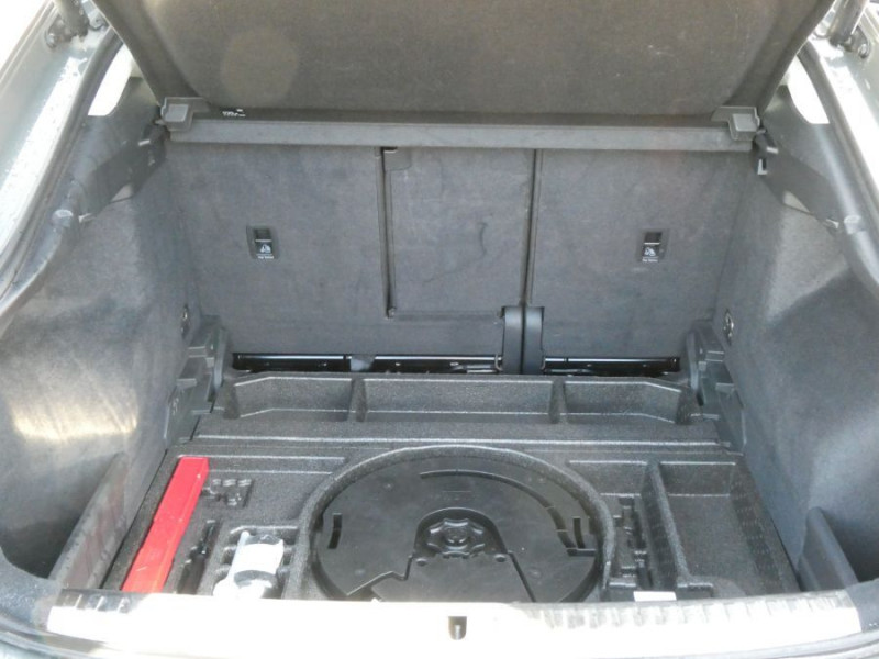 Photo 17 de l'offre de AUDI Q3 SPORTBACK 35 TDI 150 S-TRONIC DESIGN GPS JA18 LED Hayon EL. à 37990€ chez Mérignac auto