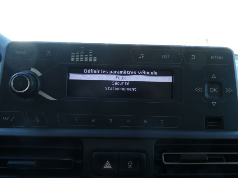 Photo 21 de l'offre de PEUGEOT RIFTER XL LONG 1.5 BlueHDi 100 ACTIVE 5PL N1 Camera Radars à 21450€ chez Mérignac auto