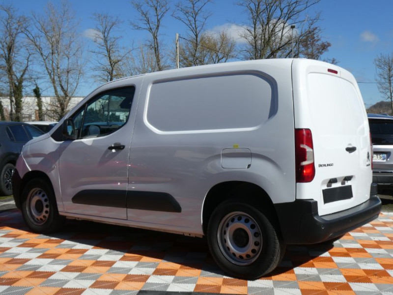 Photo 9 de l'offre de CITROEN BERLINGO 1.5 BlueHDi 100 BVM6 GPS Camera Radars 15450 HT à 15450€ chez Mérignac auto