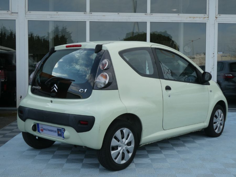 Photo 3 de l'offre de CITROEN C1 1.0i 68 ATTRACTION 3P Crit'Air 1 à 5450€ chez Mérignac auto