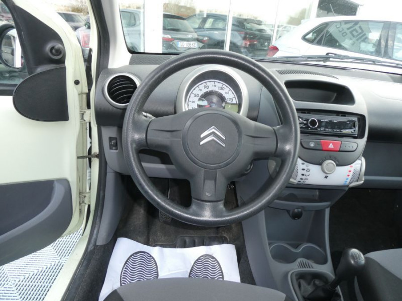 Photo 4 de l'offre de CITROEN C1 1.0i 68 ATTRACTION 3P Crit'Air 1 à 5450€ chez Mérignac auto