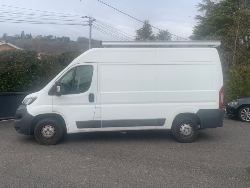 Photo 6 de l'offre de PEUGEOT BOXER L2H2 2.0 BlueHDi 130 BVM6 3T PACK PREMIUM Camera Galerie Attel. 1ère Main 16490HT à 16490€ chez Mérignac auto