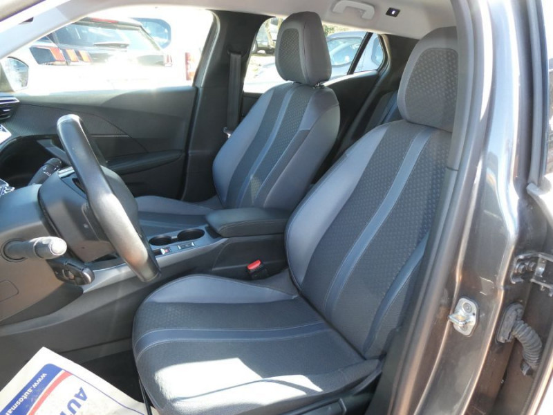 Photo 4 de l'offre de PEUGEOT 2008 II 1.5 BlueHDi 100 BVM6 ALLURE GPS Camera Attel. à 16950€ chez Mérignac auto