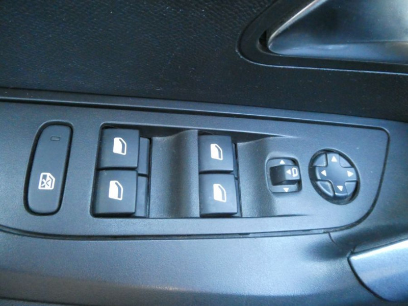 Photo 23 de l'offre de PEUGEOT 2008 II 1.5 BlueHDi 100 BVM6 ALLURE GPS Camera Attel. à 16950€ chez Mérignac auto