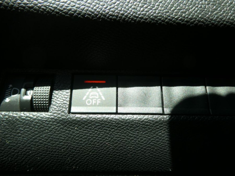 Photo 27 de l'offre de PEUGEOT 2008 II 1.5 BlueHDi 100 BVM6 ALLURE GPS Camera Attel. à 16950€ chez Mérignac auto