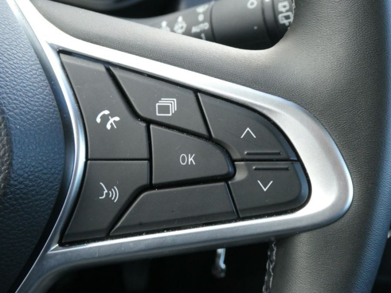 Photo 19 Renault CLIO V 1.6 E-TECH 140 BVA EQUILIBRE CarPlay 7" Hybride BLANC GLACIER en vente chez Mérignac auto Photo 19 de l'offre de RENAULT CLIO V 1.6 E-TECH 140 BVA EQUILIBRE CarPlay 7" à 18890€ chez Mérignac auto