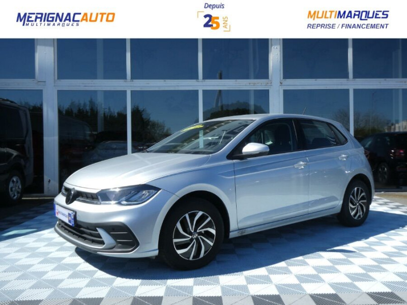 Photo Volkswagen POLO VI 1.0 TSI 95 DSG7 LIFE Camera CarPlay Radars JA ESSENCE GRIS ALU en vente chez Mérignac auto Volkswagen POLO VI 1.0 TSI 95 DSG7 LIFE Camera CarPlay Radars JA ESSENCE GRIS ALU Occasion à vendre
