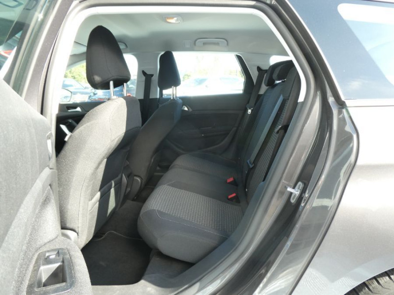 Photo 16 Peugeot 308 SW II 1.2 PureTech 110 BVM6 ACTIVE GPS Radar ESSENCE GRIS PLATINIUM en vente chez Mérignac auto Photo 16 de l'offre de PEUGEOT 308 SW II 1.2 PureTech 110 BVM6 ACTIVE GPS Radar à 11950€ chez Mérignac auto