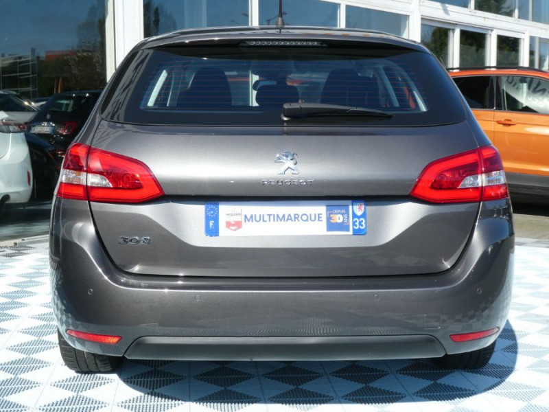Photo 9 Peugeot 308 SW II 1.2 PureTech 110 BVM6 ACTIVE GPS Radar ESSENCE GRIS PLATINIUM en vente chez Mérignac auto Photo 9 de l'offre de PEUGEOT 308 SW II 1.2 PureTech 110 BVM6 ACTIVE GPS Radar à 11950€ chez Mérignac auto