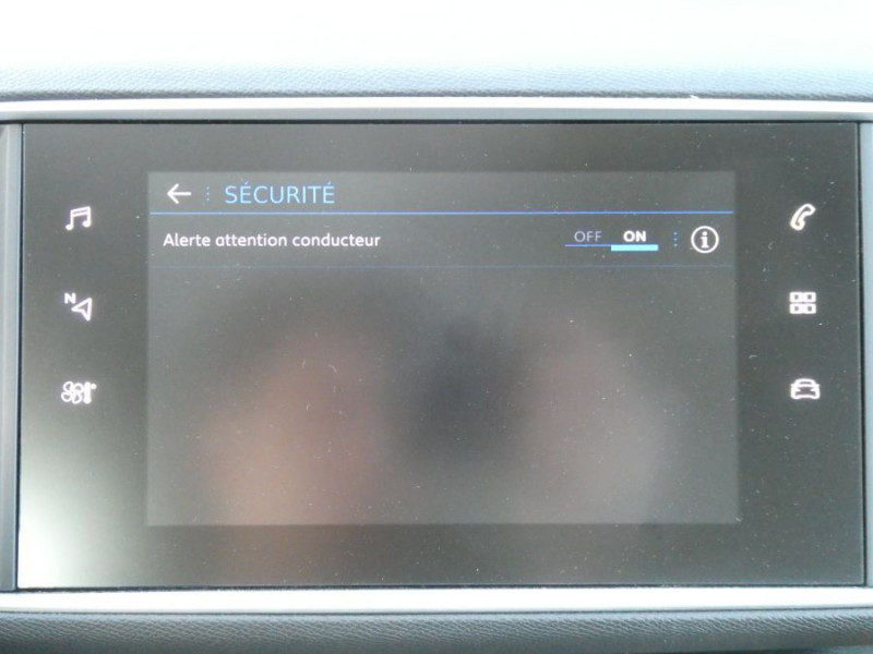 Photo 23 Peugeot 308 SW II 1.2 PureTech 110 BVM6 ACTIVE GPS Radar ESSENCE GRIS PLATINIUM en vente chez Mérignac auto Photo 23 de l'offre de PEUGEOT 308 SW II 1.2 PureTech 110 BVM6 ACTIVE GPS Radar à 11950€ chez Mérignac auto