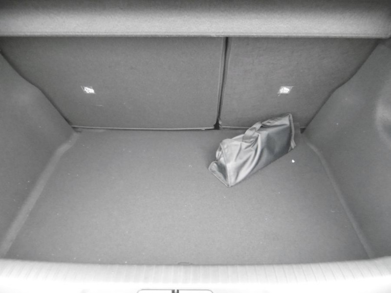Photo 10 de l'offre de DS DS3 CROSSBACK 1.2 PureTech 155 EAT8 PERFORMANCE LINE GPS Matrix LED à 19450€ chez Mérignac auto