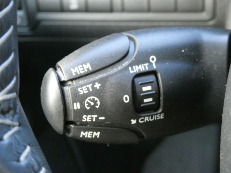 Photo 25 Peugeot 308 SW II 1.2 PureTech 110 BVM6 ACTIVE GPS Radar ESSENCE GRIS PLATINIUM en vente chez Mérignac auto Photo 25 de l'offre de PEUGEOT 308 SW II 1.2 PureTech 110 BVM6 ACTIVE GPS Radar à 11950€ chez Mérignac auto