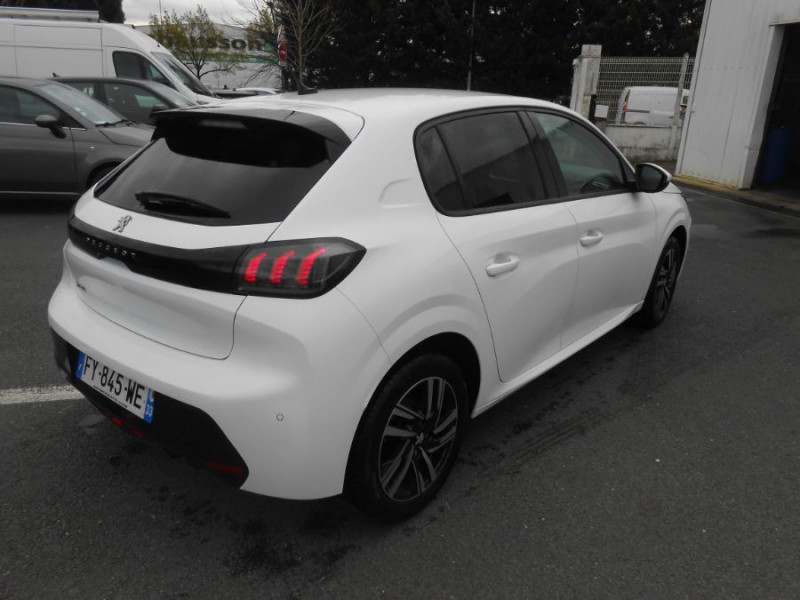 Photo 7 de l'offre de PEUGEOT 208 II 1.5 BlueHDi 100 BVM6 ALLURE GPS RS JA16 à 15450€ chez Mérignac auto