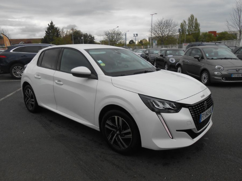 Photo 2 de l'offre de PEUGEOT 208 II 1.5 BlueHDi 100 BVM6 ALLURE GPS RS JA16 à 15450€ chez Mérignac auto