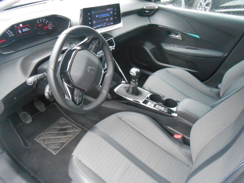 Photo 4 de l'offre de PEUGEOT 208 II 1.5 BlueHDi 100 BVM6 ALLURE GPS RS JA16 à 15450€ chez Mérignac auto