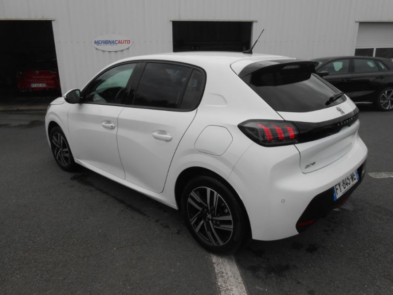 Photo 3 de l'offre de PEUGEOT 208 II 1.5 BlueHDi 100 BVM6 ALLURE GPS RS JA16 à 15450€ chez Mérignac auto