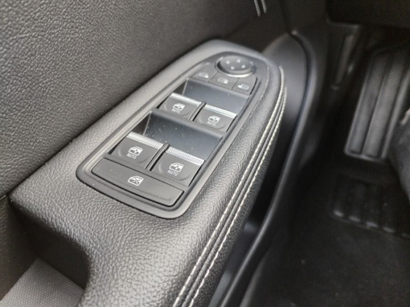 Photo 24 de l'offre de RENAULT ARKANA 1.6 E-TECH 145 BVA HYBRIDE TECHNO GPS 9.3" Camera JA18 à 25950€ chez Mérignac auto