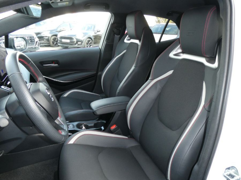 Photo 5 de l'offre de TOYOTA COROLLA (2) XII 1.8 HYBRIDE 140H GR SPORT JA18 1ère Main à 26950€ chez Mérignac auto