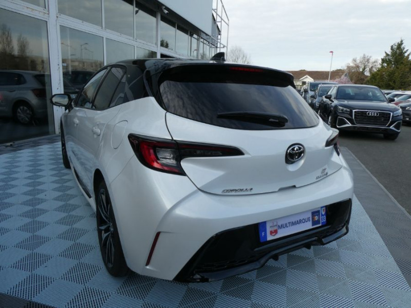 Photo 3 de l'offre de TOYOTA COROLLA (2) XII 1.8 HYBRIDE 140H GR SPORT JA18 1ère Main à 26950€ chez Mérignac auto