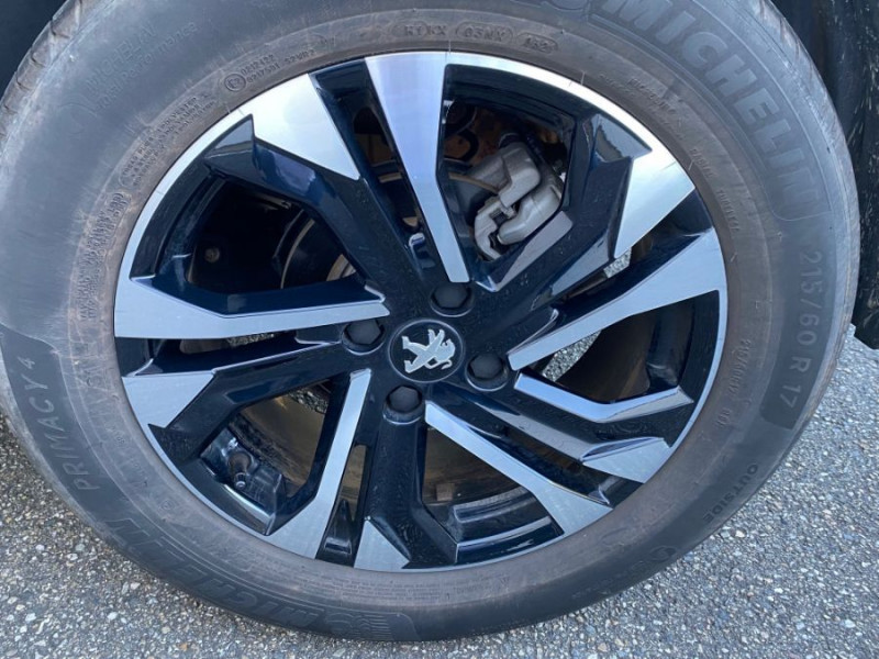 Photo 19 de l'offre de PEUGEOT 2008 II 1.5 BlueHDi 130 EAT8 GT Camera SC à 25750€ chez Mérignac auto