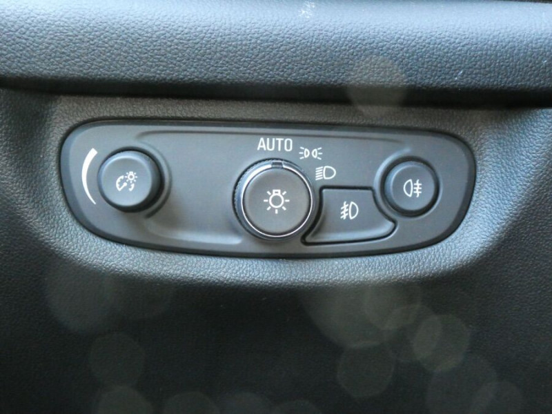 Photo 24 de l'offre de OPEL INSIGNIA GRAND SPORT 1.6 CDTI 136 BVA6 ELITE Camera JA18 Suivi à 12490€ chez Mérignac auto