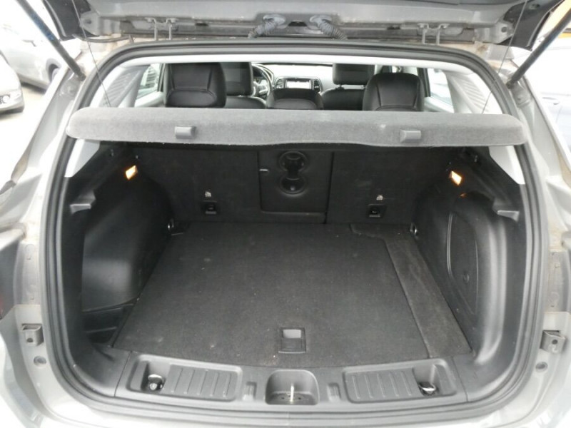 Photo 7 de l'offre de JEEP COMPASS 1.3 PHEV T4 190 BVA6 4XE HYBRIDE LIMITED AWD CUIR SEM GPS Camera 1ère Main à 18950€ chez Mérignac auto