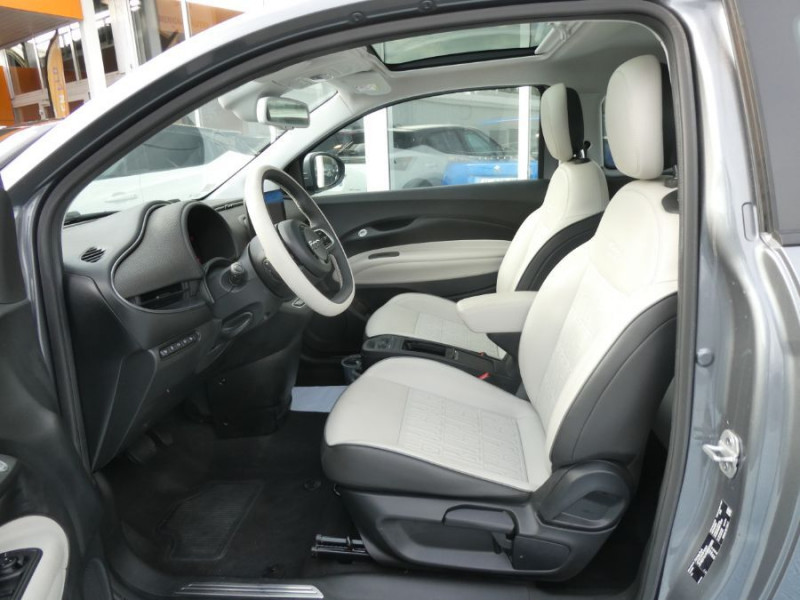 Photo 5 Fiat 500 III E 118 42KWH LA PRIMA Toit Pano Camera ELECTRIQUE GRIS MINÉRAL en vente chez Mérignac auto Photo 5 de l'offre de FIAT 500 III E 118 42KWH LA PRIMA Toit Pano Camera à 18450€ chez Mérignac auto