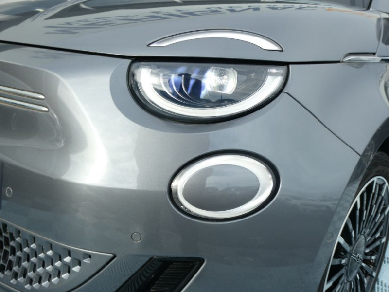 Photo 11 Fiat 500 III E 118 42KWH LA PRIMA Toit Pano Camera ELECTRIQUE GRIS MINÉRAL en vente chez Mérignac auto Photo 11 de l'offre de FIAT 500 III E 118 42KWH LA PRIMA Toit Pano Camera à 18450€ chez Mérignac auto