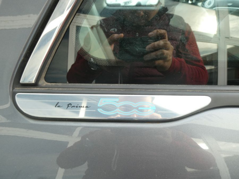 Photo 19 Fiat 500 III E 118 42KWH LA PRIMA Toit Pano Camera ELECTRIQUE GRIS MINÉRAL en vente chez Mérignac auto Photo 19 de l'offre de FIAT 500 III E 118 42KWH LA PRIMA Toit Pano Camera à 18450€ chez Mérignac auto