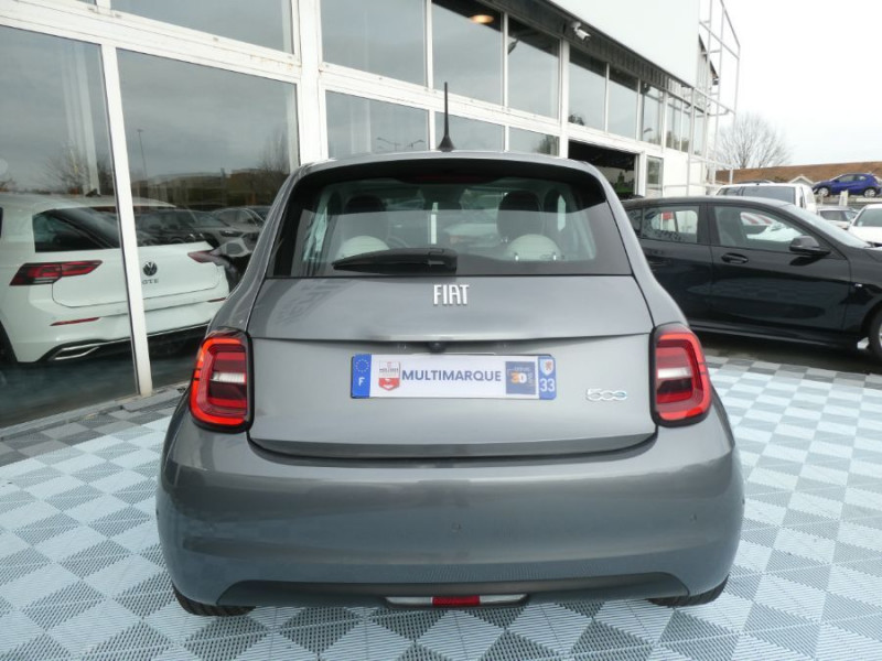Photo 13 Fiat 500 III E 118 42KWH LA PRIMA Toit Pano Camera ELECTRIQUE GRIS MINÉRAL en vente chez Mérignac auto Photo 13 de l'offre de FIAT 500 III E 118 42KWH LA PRIMA Toit Pano Camera à 18450€ chez Mérignac auto