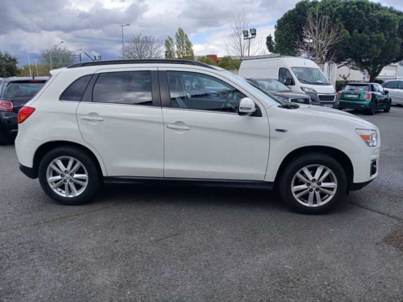 Photo 8 de l'offre de MITSUBISHI ASX 2.2 DI-D 150 BVA 4WD INSTYLE FULL Equips. CUIR Toit Pano Camera Attel. à 14900€ chez Mérignac auto