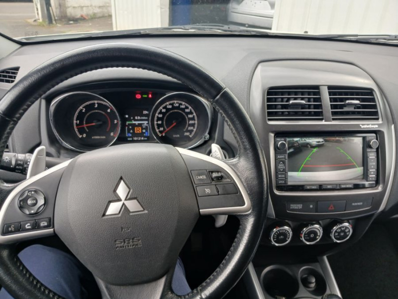 Photo 4 de l'offre de MITSUBISHI ASX 2.2 DI-D 150 BVA 4WD INSTYLE FULL Equips. CUIR Toit Pano Camera Attel. à 14900€ chez Mérignac auto