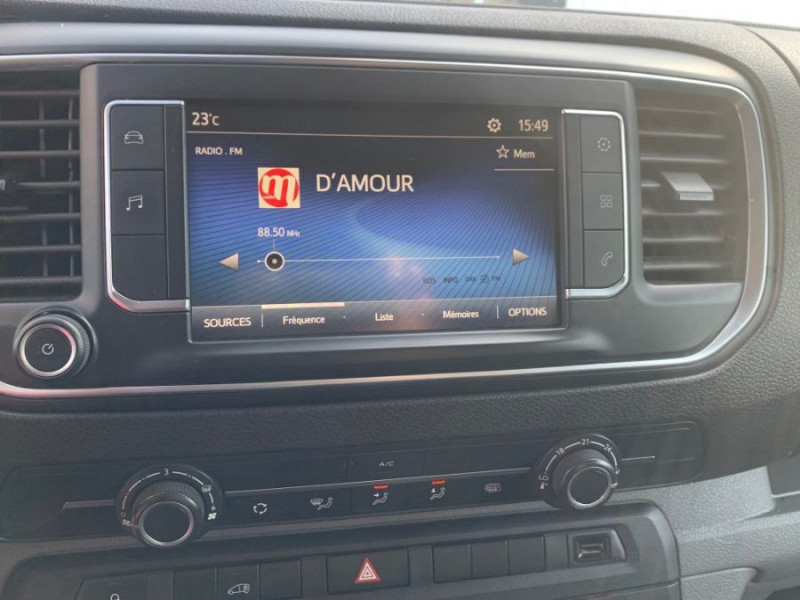 Photo 15 de l'offre de TOYOTA PROACE VAN 2.0 D-4D 145 BVM6 L2 VX Attel. 22490.H.T. à 22490€ chez Mérignac auto