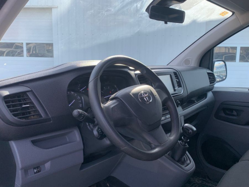 Photo 6 de l'offre de TOYOTA PROACE VAN 2.0 D-4D 145 BVM6 L2 VX Attel. 22490.H.T. à 22490€ chez Mérignac auto
