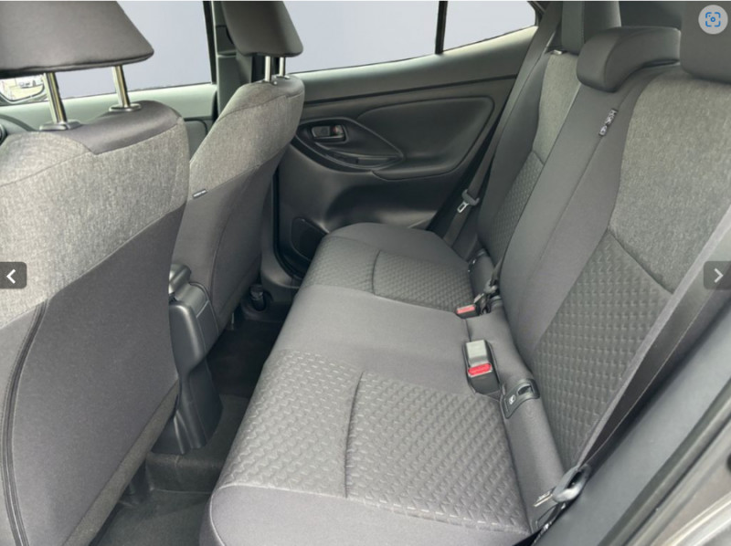Photo 12 de l'offre de TOYOTA YARIS CROSS 1.5 HYBRIDE 116H BVA DESIGN SC JA17 Camera Key Less ACC à 27490€ chez Mérignac auto