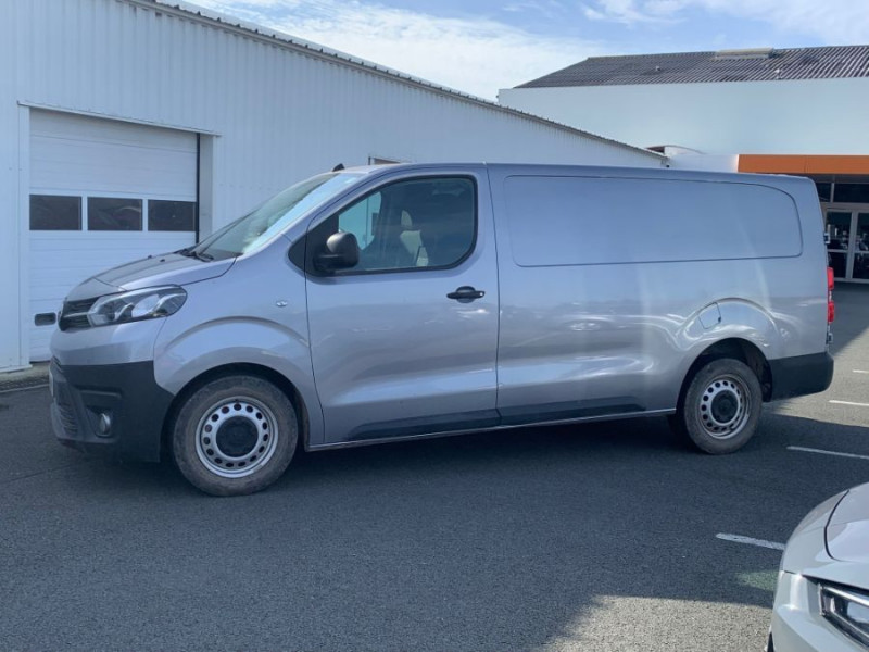 Photo 10 de l'offre de TOYOTA PROACE VAN 2.0 D-4D 145 BVM6 L2 VX Attel. 22490.H.T. à 22490€ chez Mérignac auto