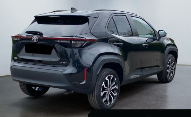 Photo 3 de l'offre de TOYOTA YARIS CROSS 1.5 HYBRIDE 116H BVA DESIGN SC JA17 Camera Key Less ACC à 27490€ chez Mérignac auto