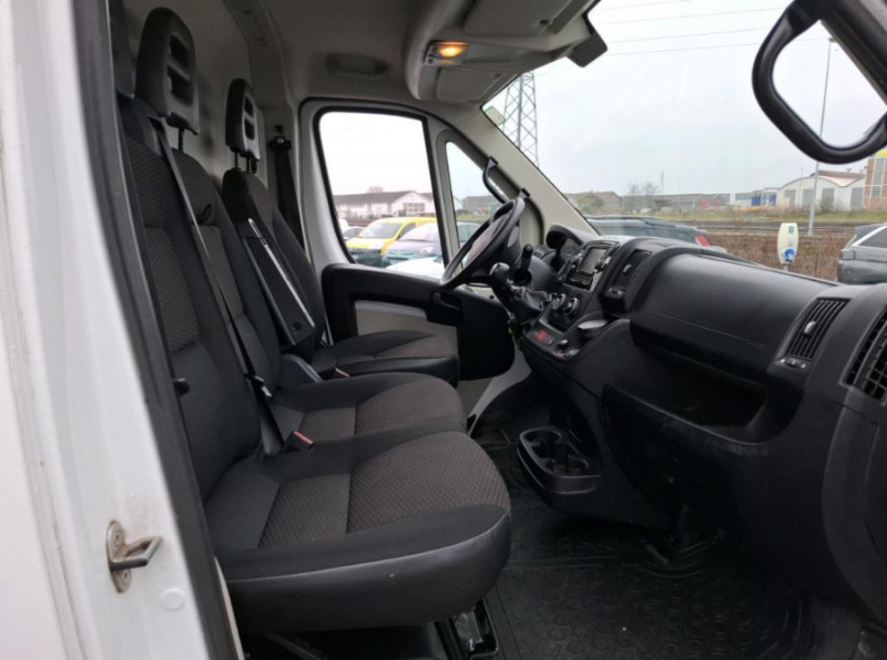 Photo 5 de l'offre de CITROEN JUMPER 35 L2H2 2.0 BlueHDi 130 BVM6 3T5 CLUB Camera 2AirBags 17900HT à 17900€ chez Mérignac auto