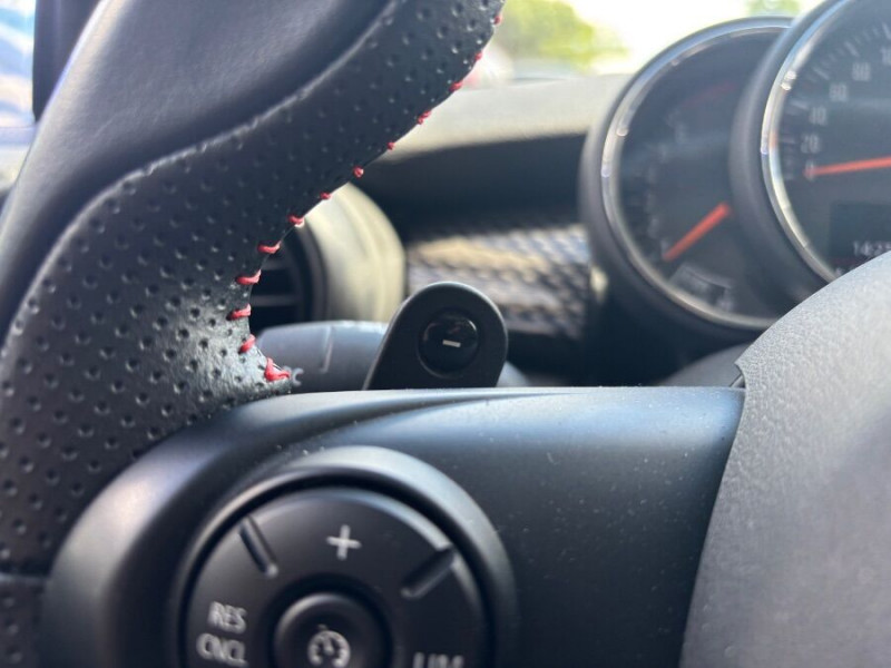 Photo 15 de l'offre de MINI MINI III 2.0 COOPER S 192 BVA7 TOE HIFI JA17 à 24950€ chez Mérignac auto