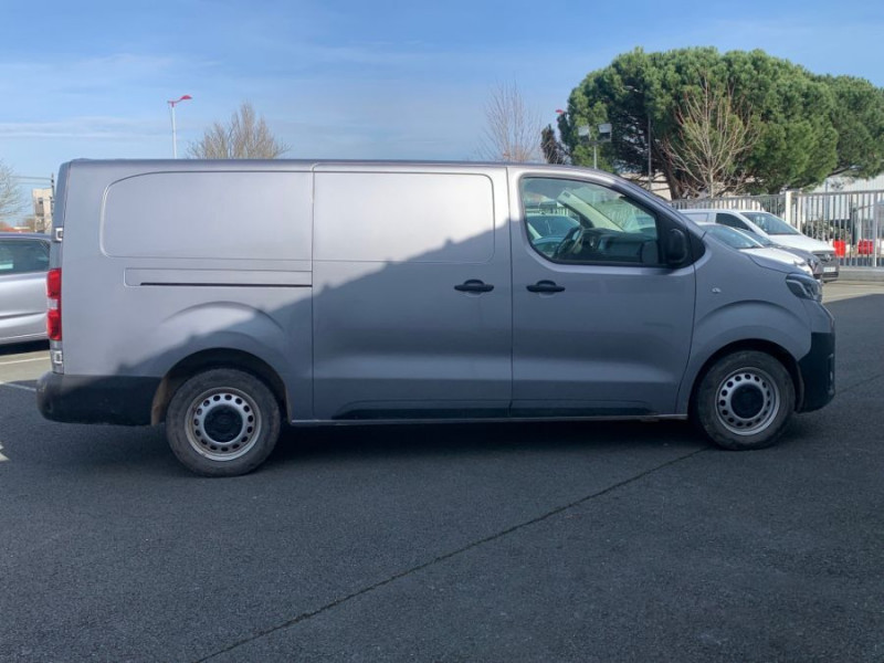 Photo 3 de l'offre de TOYOTA PROACE VAN 2.0 D-4D 145 BVM6 L2 VX Attel. 22490.H.T. à 22490€ chez Mérignac auto