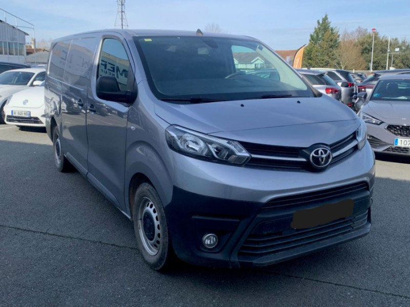 Photo 12 de l'offre de TOYOTA PROACE VAN 2.0 D-4D 145 BVM6 L2 VX Attel. 22490.H.T. à 22490€ chez Mérignac auto