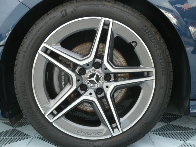 Photo 41 de l'offre de MERCEDES-BENZ CLASSE A IV 200D 150 8G-DCT 4MATIC AMG LINE Pack Premium Plus TOE à 33890€ chez Mérignac auto