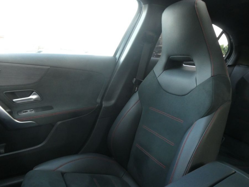 Photo 38 de l'offre de MERCEDES-BENZ CLASSE A IV 200D 150 8G-DCT 4MATIC AMG LINE Pack Premium Plus TOE à 33890€ chez Mérignac auto