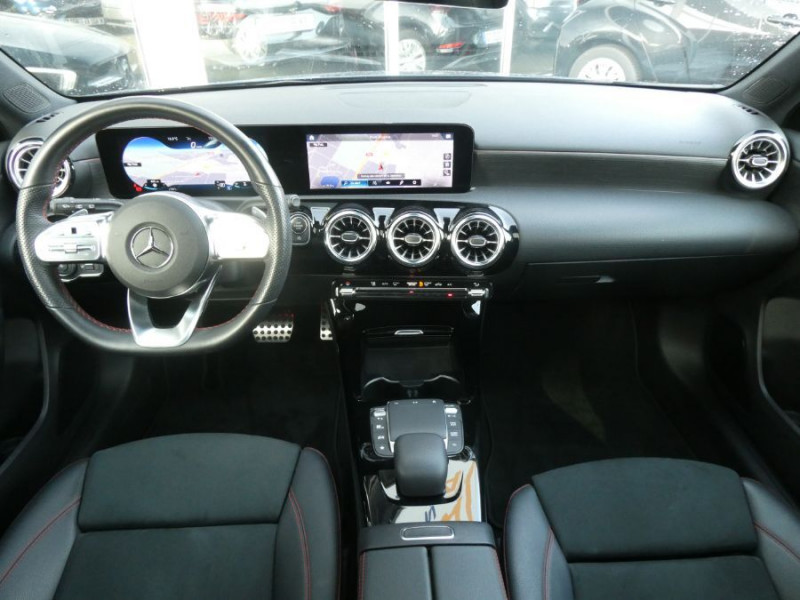 Photo 4 de l'offre de MERCEDES-BENZ CLASSE A IV 200D 150 8G-DCT 4MATIC AMG LINE Pack Premium Plus TOE à 33890€ chez Mérignac auto